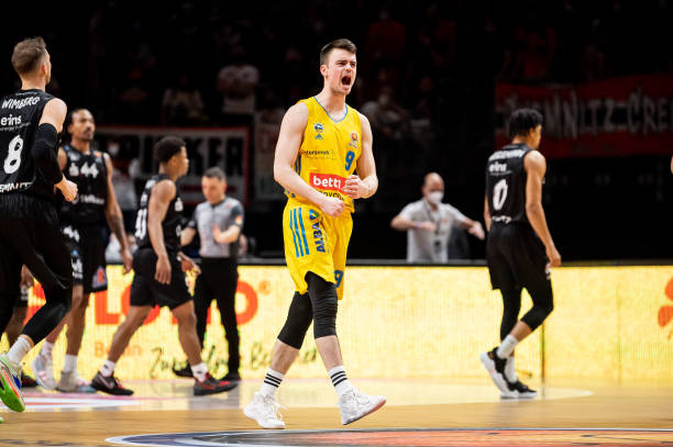 欧冠与英超 欧冠与英超