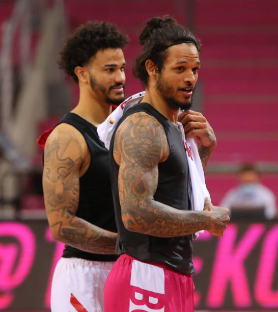 很开心和赵 很开心和赵